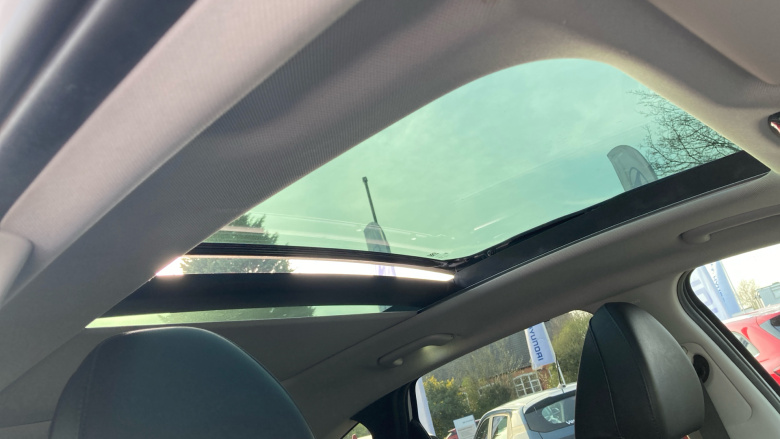 Hyundai TUCSON 1.6 TGDi 48V MHD 180 Ultimate 5dr 4WD DCT Petrol Estate